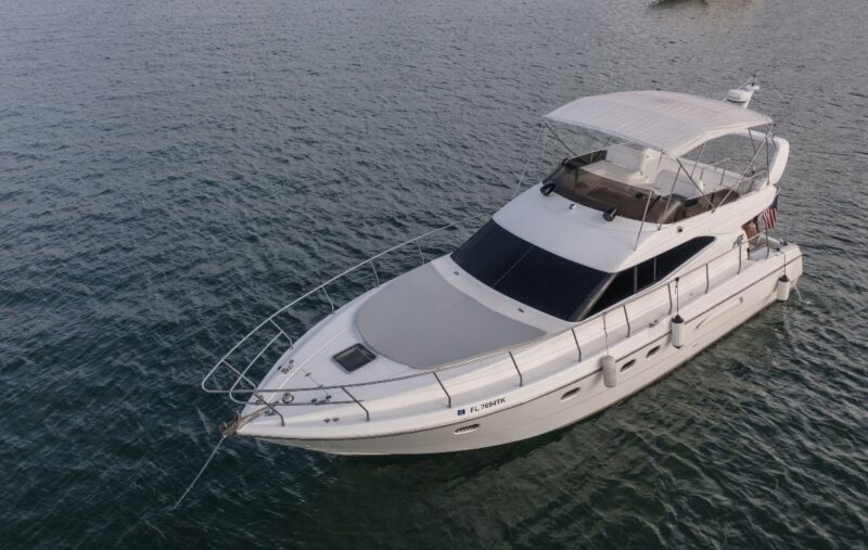 50ft Azimut available in Miami with 1 Jet Ski included for one hrs. - Image 18